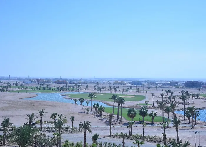 Ancient Sands Golf Private * 洪加達